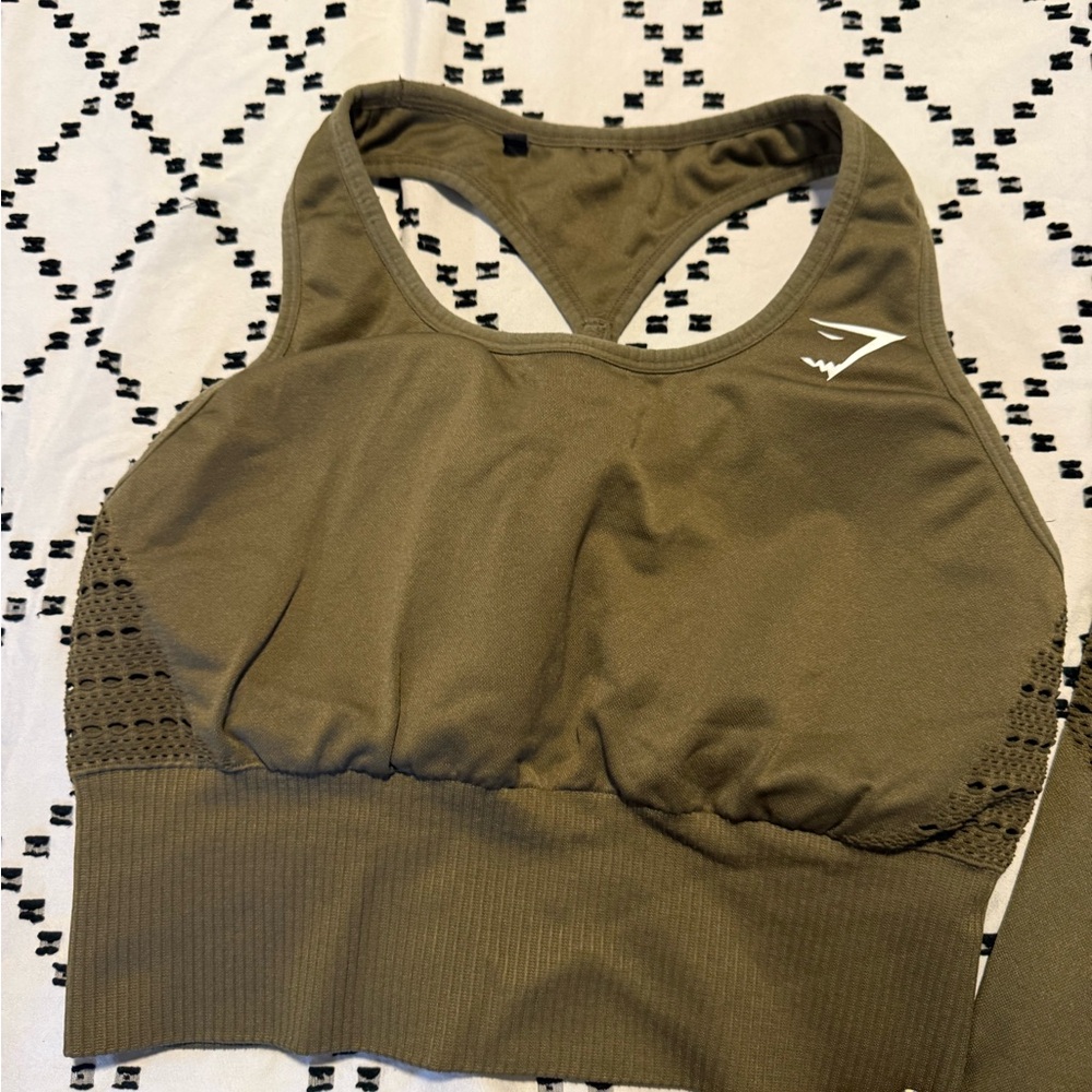 Gymshark Olive Seamless High-Waist Leggings & Padded Sports Bra Set - Picture 2 of 4